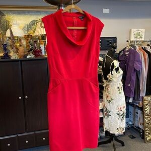 Brick red banana republic collard dress, sleeveless dress in size 4, knee length